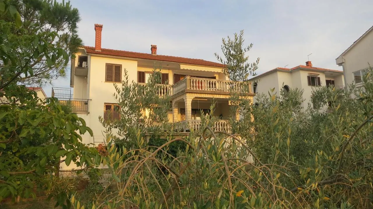 Apartments With A Parking Space Malinska, Krk - 19290 Chorvatsko